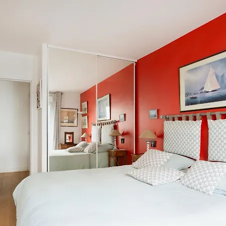 Appartement Eiffel Tower Elegant